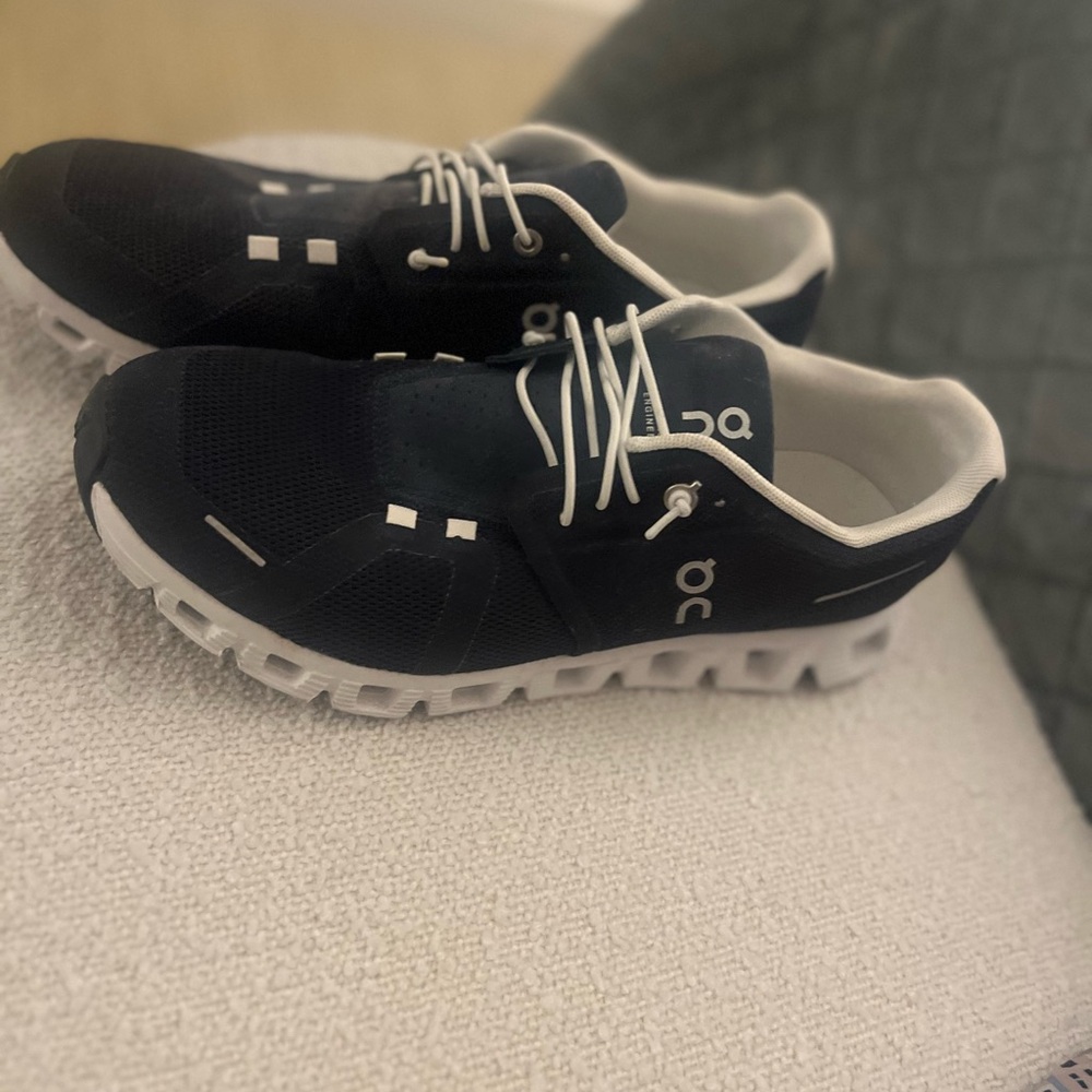 On Running Men's Navy and White Performance Sneakers - Picture 7 of 8